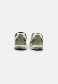 Sneakers P-6000 Light Army/Cargo Khaki.