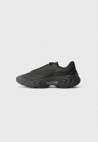 baskets Lacoste Spinor PRM 225 en gris foncé