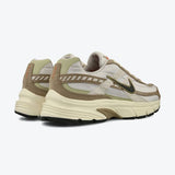 Nike Initiator beige/blanc/gris